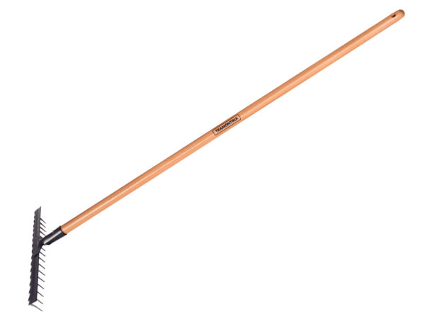 Rastrillo Curvo Liviano Con Mango 120 Cm, 16 Dientes